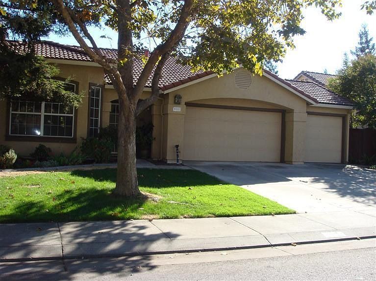 1st image of 10053 River Oaks Dr