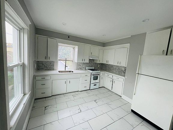 2nd image of 0 Smith St