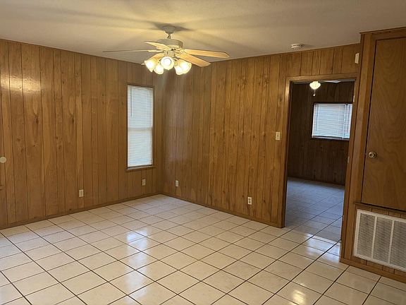2nd image of 1407 Ford St #2