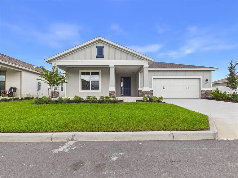 5717 SW 71st Ct — Photo 1
