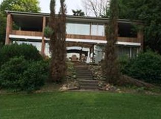 903 Armstrong Ln, East Liverpool, OH 43920