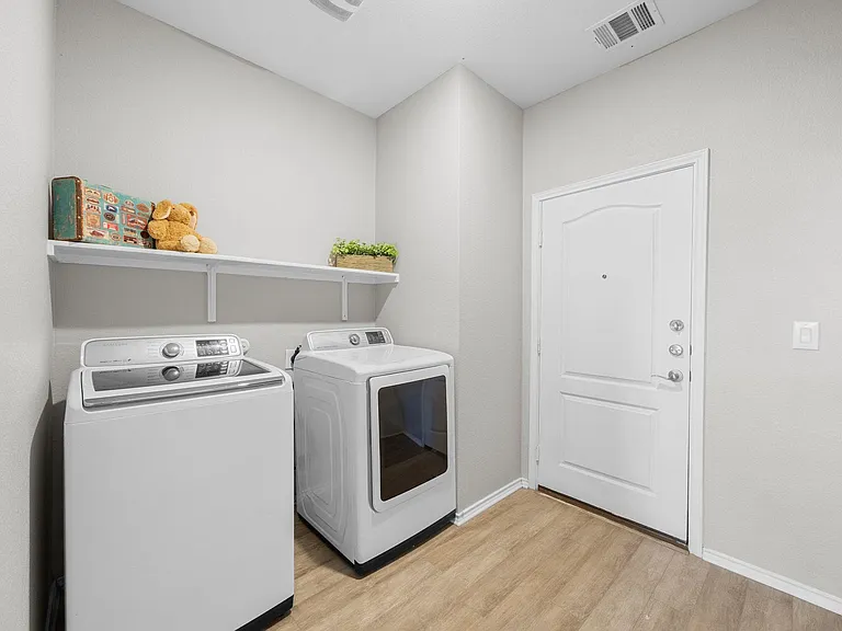 6312 Wagon Spring St — Photo 16