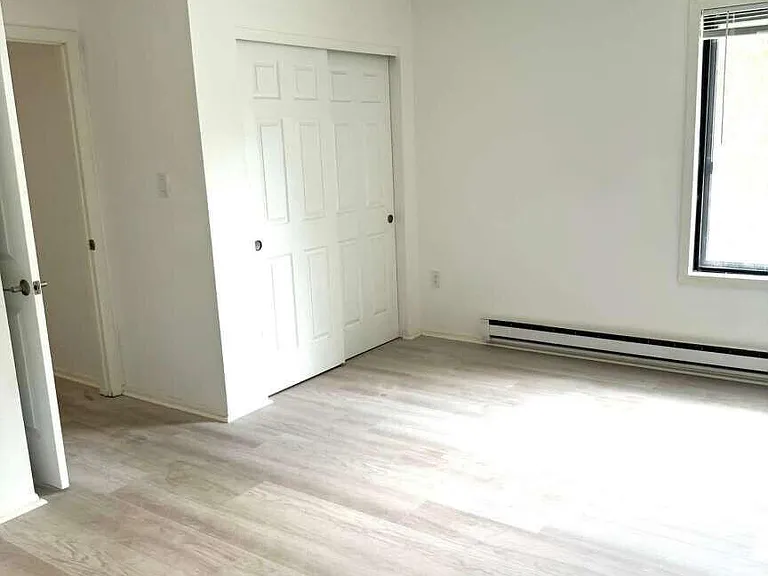 175 Amberly Dr #A — Photo 4