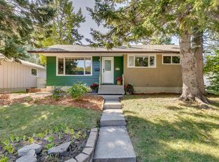3235 NE Bearspaw Dr NW, Calgary, AB T2L 1T1