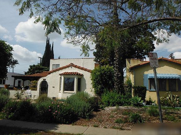 2nd image of 8921 S Hobart Blvd
