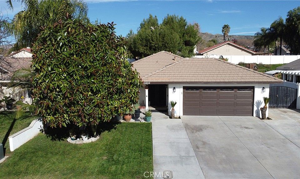 1st image of 25650 Onate Dr