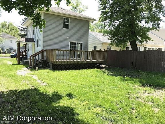 2nd image of 74 Burr St