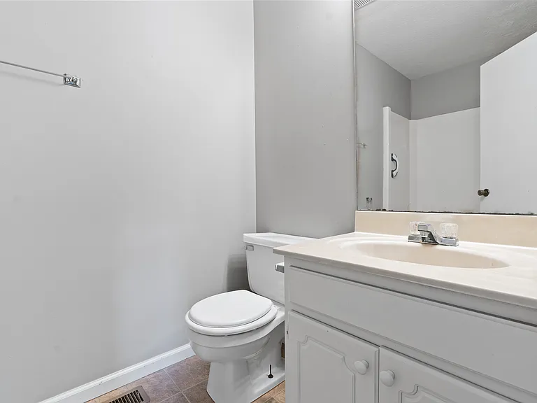 1506 Tippecanoe Dr #D2 — Photo 17