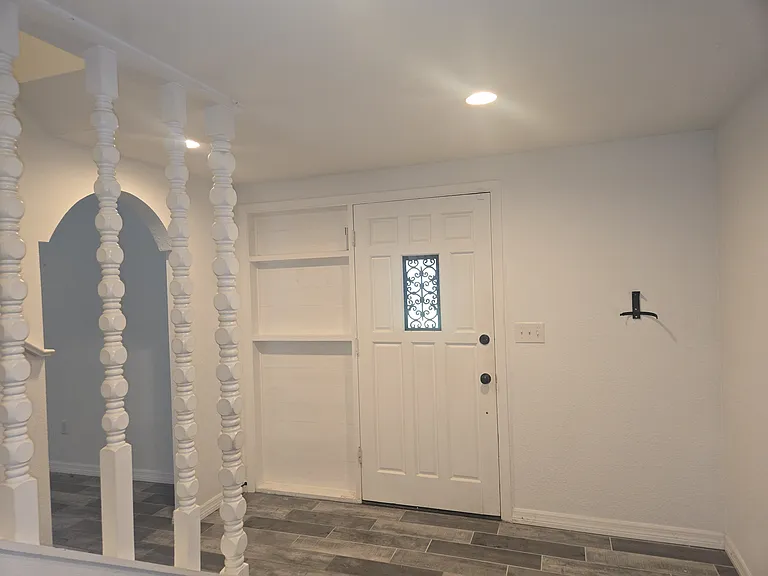 155 S Court St — Photo 11