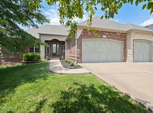 5977 Lakepoint Dr, Springfield, MO 65804