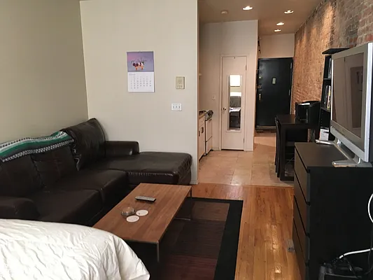 Rented by Brown Harris Stevens | media 10