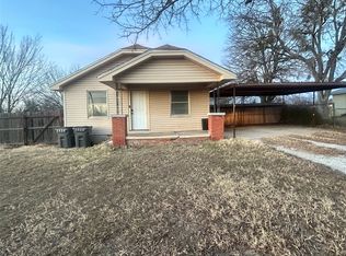 1211 2nd St, Graham, TX 76450
