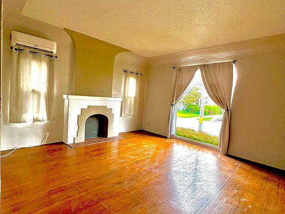 4th image of 849 Belmont Ave #849