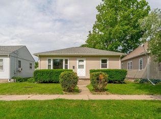 610 Magnolia Pkwy, Waterloo, IA 50701