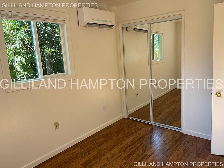 725 SW 7th St — Photo 37