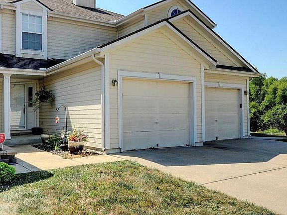 4th image of 5802 NW Plantation Cir #185C