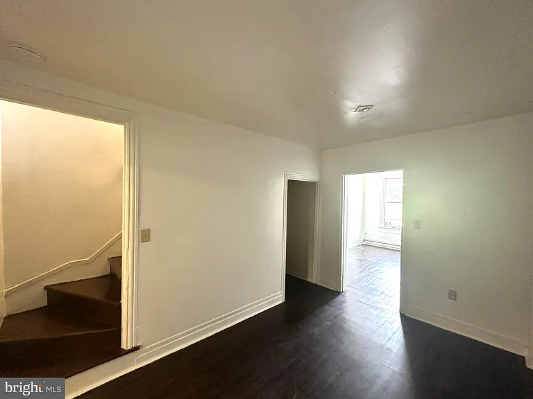 27.5 W Bethel St — Photo 8