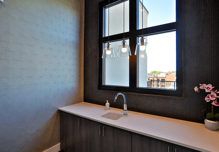 One North Center — Photo 20