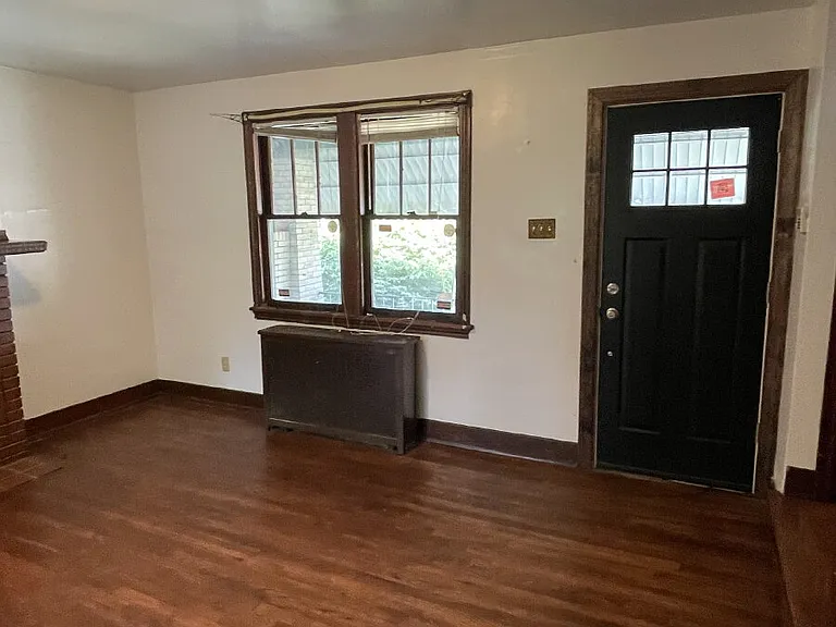 7442 Irvine St — Photo 11