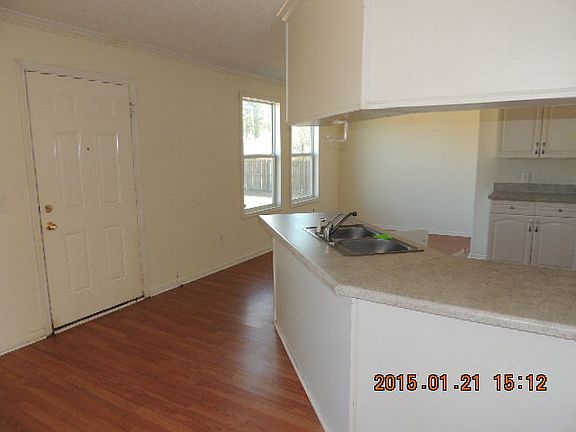 3rd image of 40 Persimmon Blvd NE