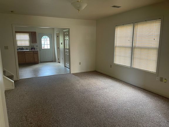 Second open room with window