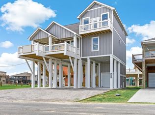 939 Gateway, Crystal Beach, TX 77650