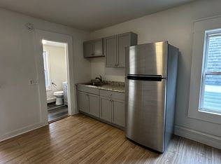 180 Cedar St APT 3, Manchester, NH 03103