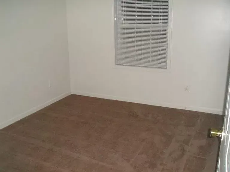 2770 Weaver Dr — Photo 4