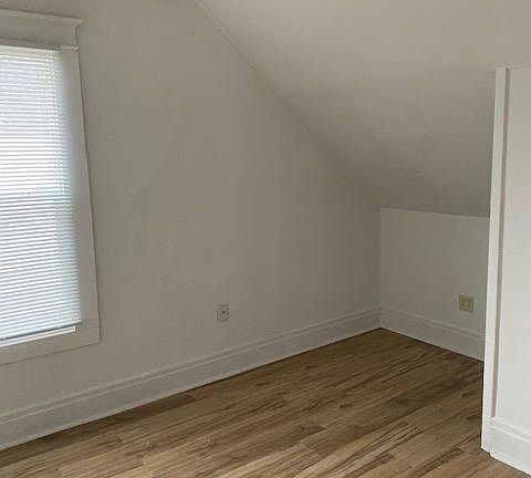 3rd image of 295 Nb Gratiot Ave APT 4