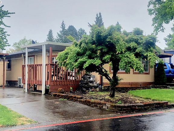 3rd image of 5885 NE Jacobson St Unit 32