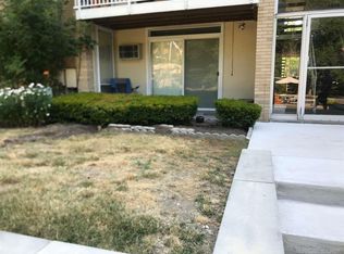 4909 Crooks Rd, Royal Oak, MI 48073