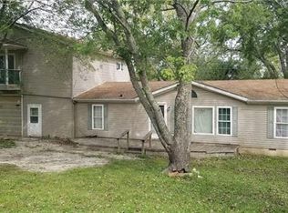 57 Meadow View Dr, Mound City, KS 66056