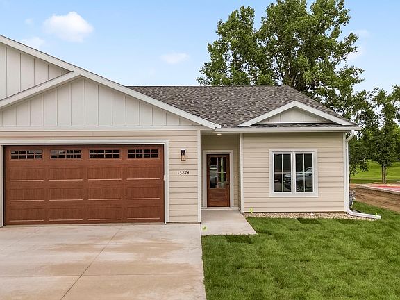 3rd image of 13880 Birdie Ln SE
