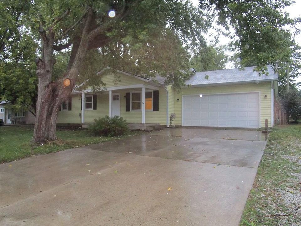 1st image of 905 Southgate Dr