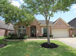1818 Candle Light Ct, Sugar Land, TX 77498