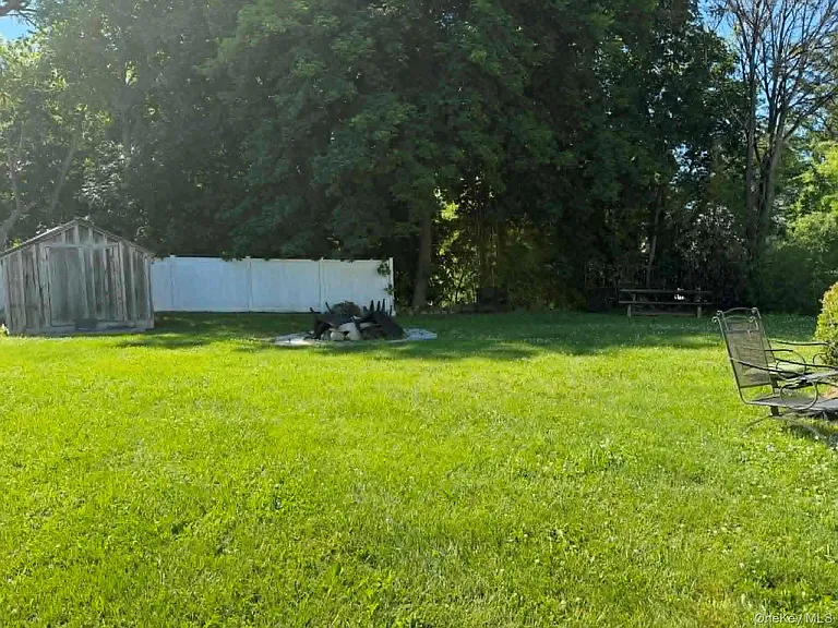 14 Allen Ln — Photo 22