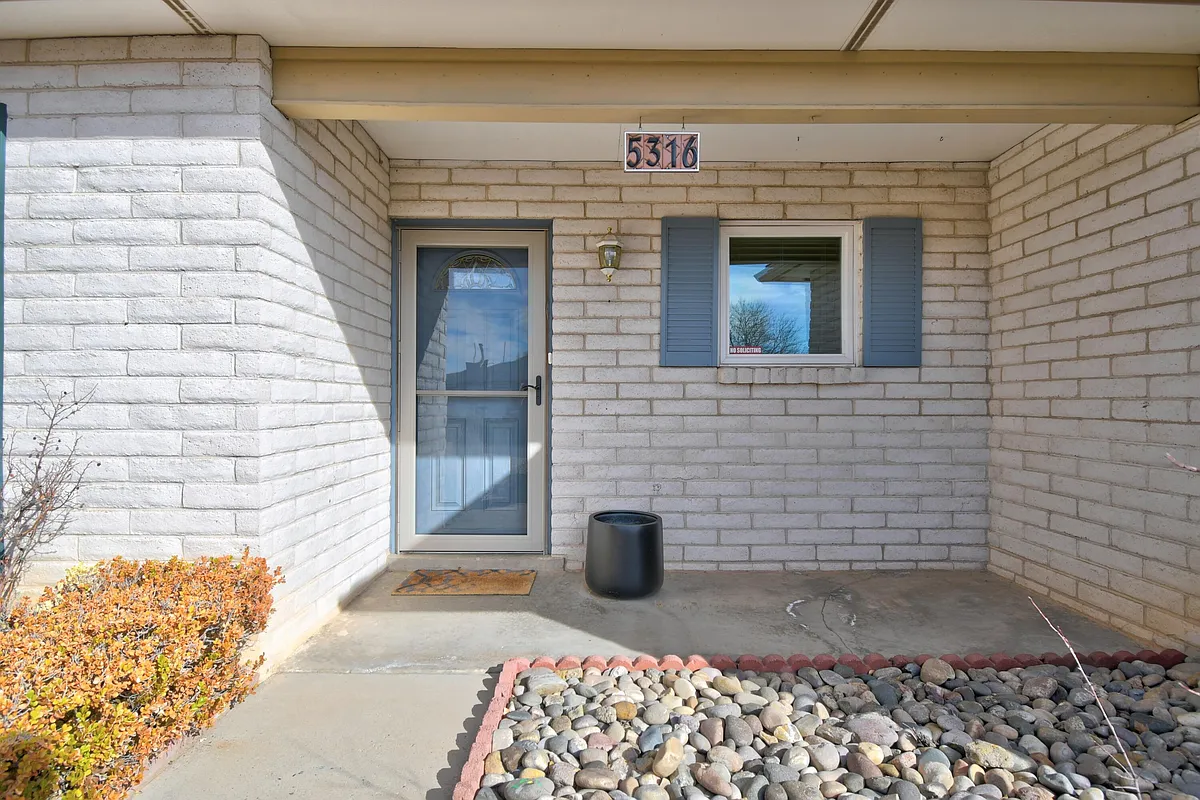 Building Photo - 5316 Van Christopher Dr NE