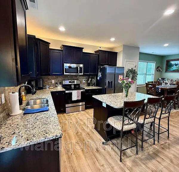 1218 Hayes Rd — Photo 7