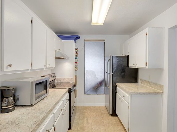 3rd image of 6439 139th Ave NE #32