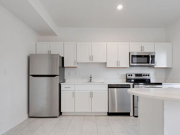 2nd image of 19 N Stafford Ave #3