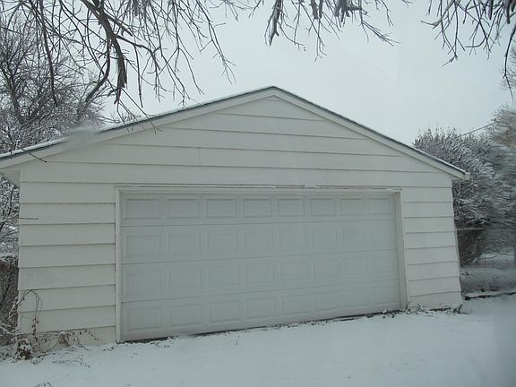 2 car garage