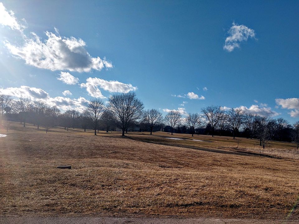 2nd image of 7305 Longmoor Dr