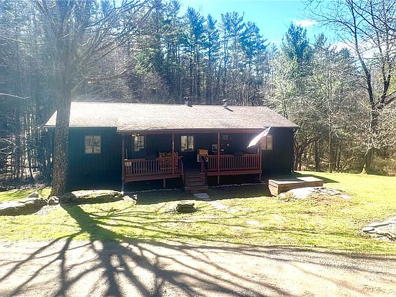 2nd image of 656 Grange Hall Rd