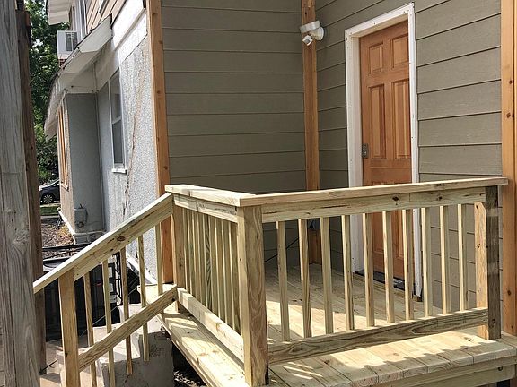 5th image of 5639 Harrison St