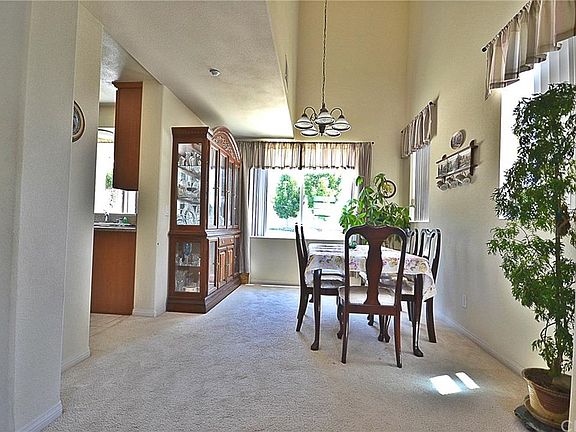 5th image of 9215 Sycamore Ln