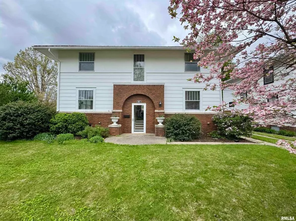 405 S Edwards St, Macomb, IL 61455