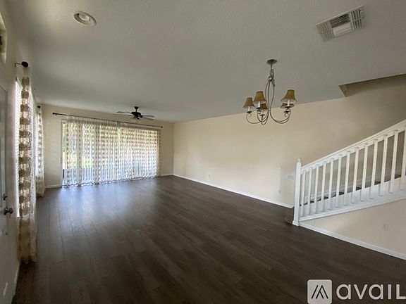 4th image of 2561 Stockton Dr #2561