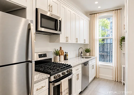 Kitchen, photo 1