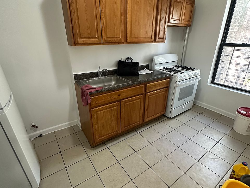 2nd image of 1766 Amsterdam Ave APT 4R
