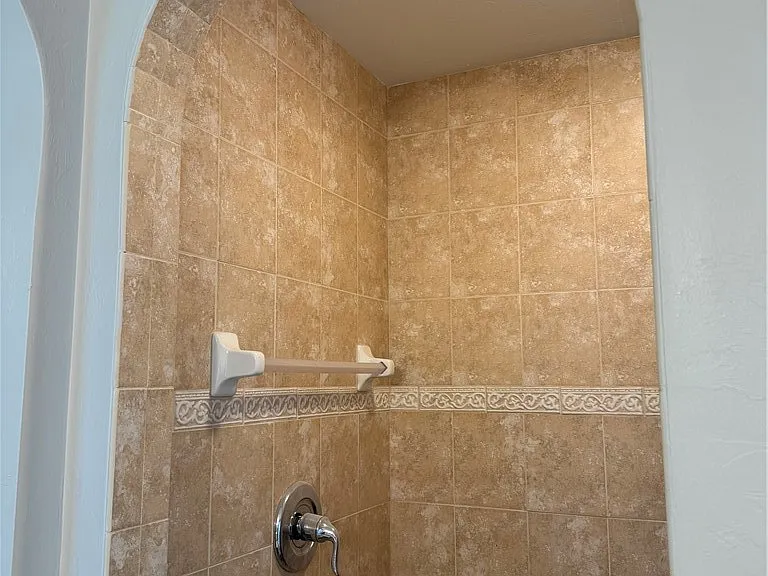 3716 SW 15th Pl — Photo 14